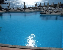 Khách sạn Hotel Arathena Rocks (Giardini-Naxos, Ý)