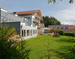 Khách sạn Wellnesshotel Auszeit (Achslach, Đức)