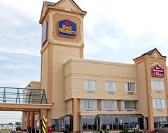 Hotel MTL Express Montreal Airport (Dorval, Canada)