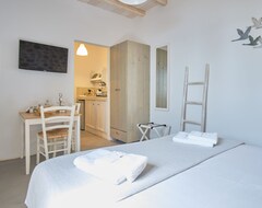 Otel Cape Suites (Kythnos - Chora, Yunanistan)