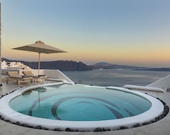 Khách sạn Santorini Secret Premium (Oia, Hy Lạp)