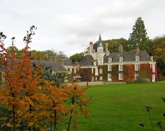 Otel Chateau Du Plessis - Anjou (La Jaille Yvon, Fransa)