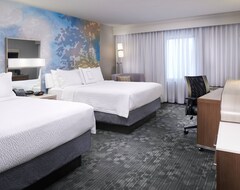 Khách sạn Courtyard by Marriott Cleveland Airport North (North Olmsted, Hoa Kỳ)