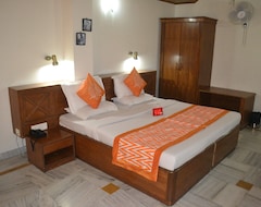 Hotel Adb Rooms Falcon Crest (Shimla, India)