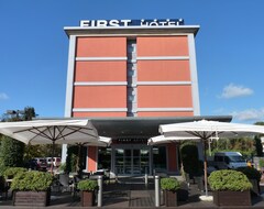 Khách sạn First Hotel Malpensa (Somma Lombardo, Ý)