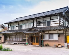 Toàn bộ căn nhà/căn hộ Guest House Takazuri-kita (Nanto, Nhật Bản)