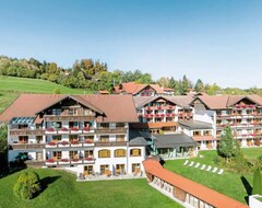 Khách sạn Hartung's Hotel Dorf (Hopfen am See, Đức)