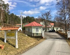Hotelli Hotell Torpa Pensionat (Södertälje, Ruotsi)
