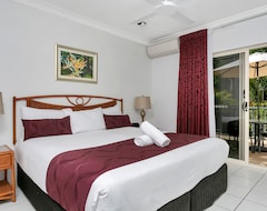 Hotelli Beachfront Apartments on Trinity Beach (Cairns, Australia)