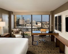 DoubleTree by Hilton Hotel Dallas - Campbell Centre (Dallas, USA)