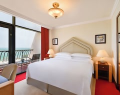 Khách sạn Sheraton Grand Doha Resort & Convention Hotel (Doha, Qatar)