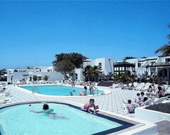 Hotel Club Valena (Puerto del Carmen, Spain)