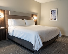 Holiday Inn Express Hotel & Suites West Chester, An Ihg Hotel (West Chester, USA)