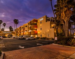 Otel Comfort Inn & Suites Huntington Beach (Huntington Beach, ABD)