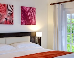 Khách sạn Crystal Cove by Elegant Hotels - All-Inclusive (Prospect, Barbados)