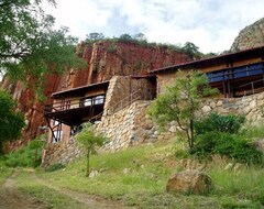 Hotel Monyela Mountain Lodge (Hoedspruit, South Africa)