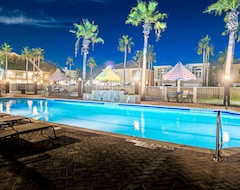 Khách sạn Holiday Inn Express & Suites South Padre Island (Đảo South Padre, Hoa Kỳ)