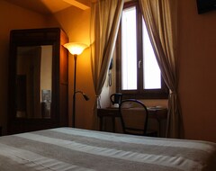 Hotel Alberghetto Della Marianna (Griante, Italy)