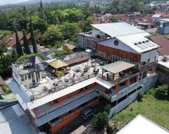Khách sạn Batuque Town Villa (Malang, Indonesia)