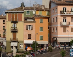Khách sạn Hotel Alpino (Malcesine, Ý)