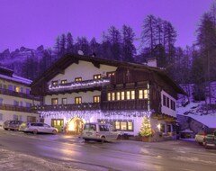 Khách sạn Al Larin (Cortina d'Ampezzo, Ý)