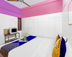 Khách sạn SPOT ON 45468 Kumarans Inn (Chennai, Ấn Độ)