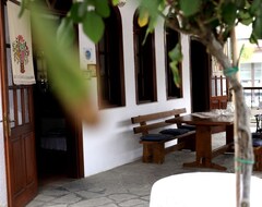 Hotel Theopisti (Ouranoupolis, Greece)