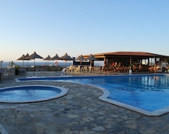 Ocean Heights View Hotel (Anissaras, Greece)