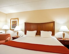 Holiday Inn Express Milwaukee - West Medical Center, An Ihg Hotel (Wauwatosa, ABD)