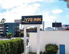 Khách sạn Lyfe Inn & Suites By Aga - Lax Airport (Inglewood, Hoa Kỳ)