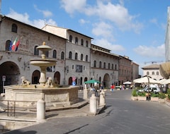 Hotel Albergo La Rocca (Assisi, Italy)