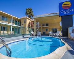 Khách sạn Comfort Inn Boardwalk (Santa Cruz, Hoa Kỳ)