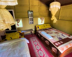 Khách sạn Nature Safari Camp (Ratnanagar, Nepal)