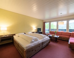 Hotel Berg & Bett Säntis Lodge (Unterwasser, Switzerland)