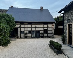Khách sạn Le Paddock Lodge (Stoumont, Bỉ)