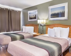 Hotel Hometowne Studios By Red Roof Dallas - North Addison - Tollway (Addison, USA)