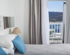 Ios Palace Hotel & Spa (Mylopotas, Greece)