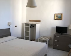 Khách sạn Hotel Dania (Sorrento, Ý)