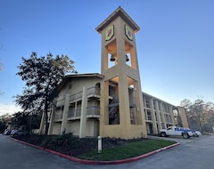 Hotel Super 8 By Wyndham The Woodlands North (The Woodlands, USA)