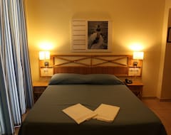 Khách sạn Hotel Villa Giulia (Porto Azzurro, Ý)
