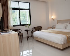 Hotel One El Nido Suite (El Nido, Philippines)