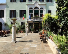 Hotel Pensione Accademia - Villa Maravege (Venecia, Italia)