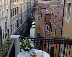 Khách sạn San Marco Palace (Venice, Ý)