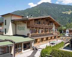 Hotel Alpina (Ried im Zillertal, Avusturya)