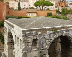 Hotel Rome Rooms (Rome, Italy)