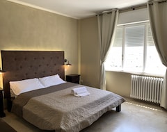 Hotel L'Attico Di Piazza Mazzini Rooms (Lecce, Italy)