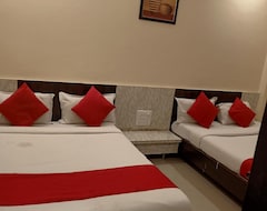 Khách sạn Hotel Palkhi (Shirdi, Ấn Độ)