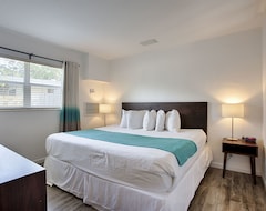 Otel Regency Inn & Suites Sarasota (Sarasota, ABD)