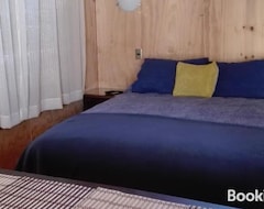 Entire House / Apartment Cabana Amor (Isla de Maipo, Chile)
