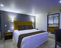 Khách sạn Hotel La Pinta (Ensenada, Mexico)
